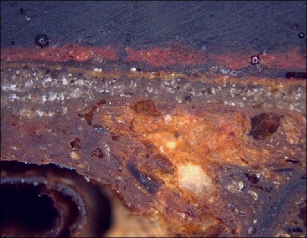 봉정사 극락전 벽화 내벽의 단면사진(대물렌즈배율 5×) → 물감층(Paint layer), 바탕층(Ground, 황토+백토층), 벽체(Support) 이미지
