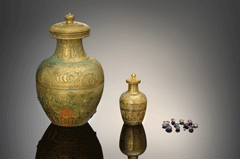Gilt bronze outer, inner urn, and sacred relics image