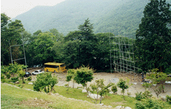 Installation of the gwaebul at Unheungsa Temple image